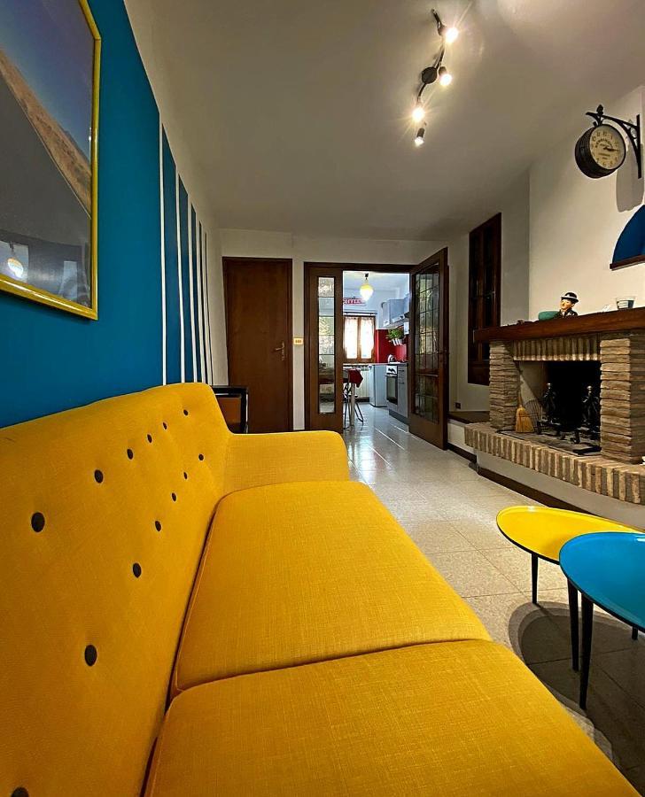 La Casa Colorata Apartment ชิตตา ดิ กัสเตลโล ภายนอก รูปภาพ